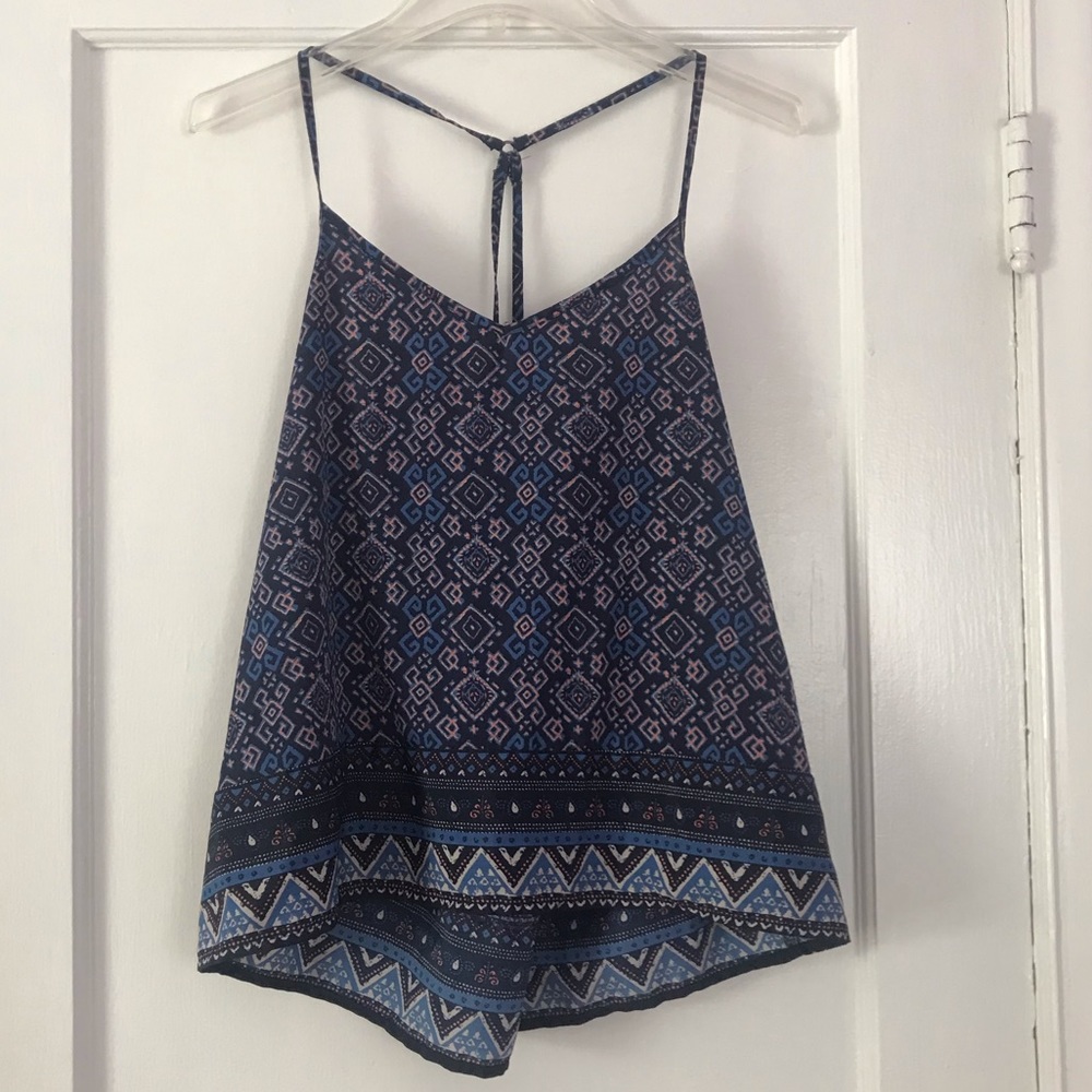 Hollister Tank